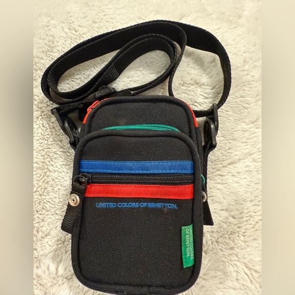 United Colors Of Benetton Camera Bag Cross Body Carry Case 90’s 6”x4”x2.5” - Picture 1 of 6